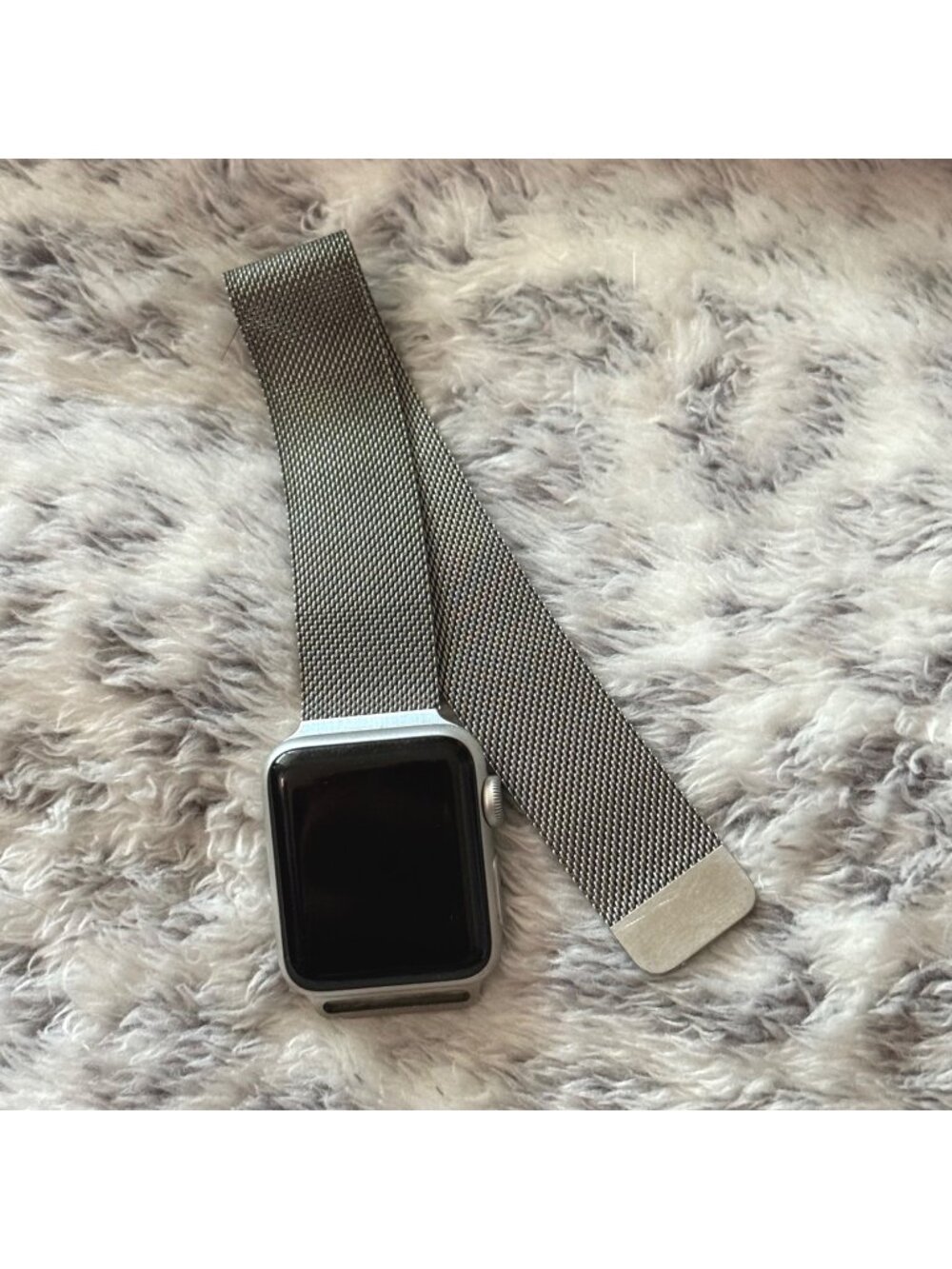 Apple Watch Series 2 with Stainless Mesh Milanese Loop Adjustable Band